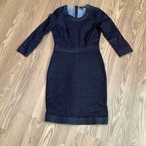 Banana Republic  Denim Blue Dress Size 0 Elastic Waist And Hem, Stretchy